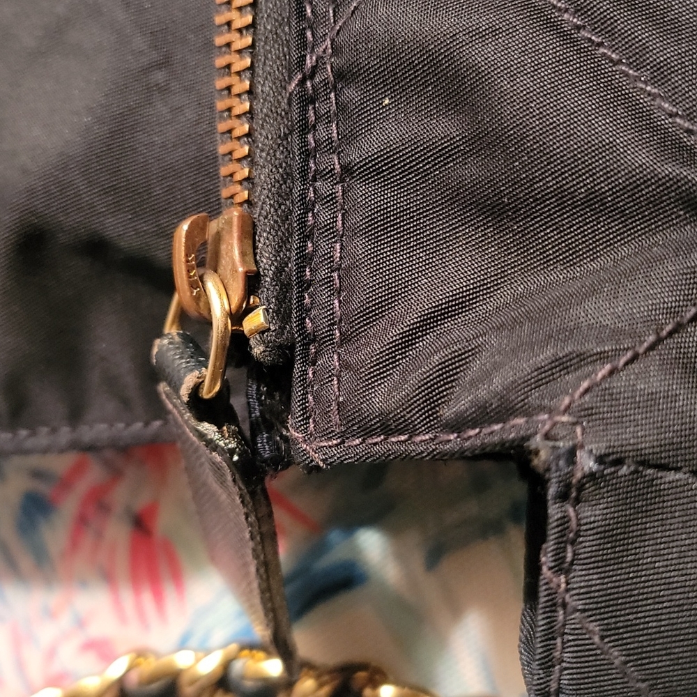 PRADA - Picture 5 of 15